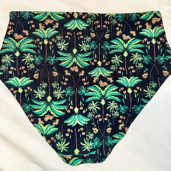 Old Navy Tropical Print High-Waisted Bikini Bottom - Picture 4 of 6